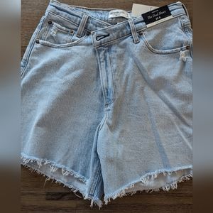 Abercrombie dad shorts light wash